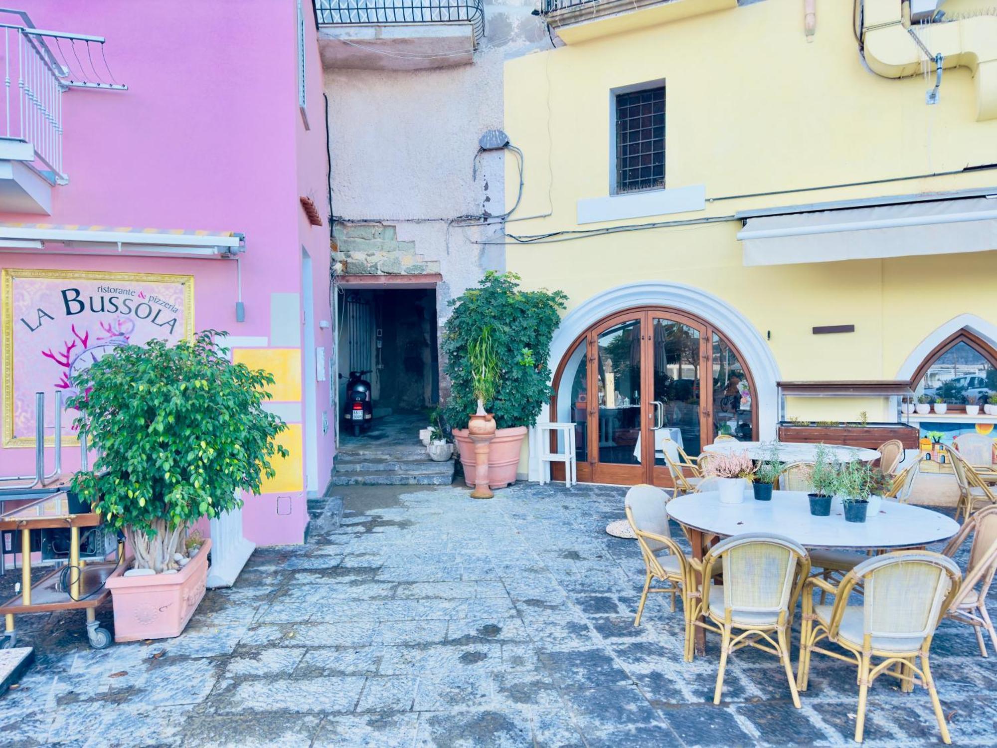 Porto Di Forio *